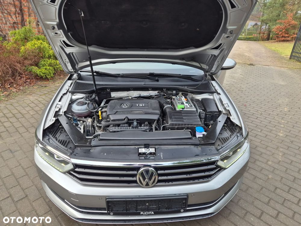 Volkswagen Passat 1.8 TSI (BlueMotion Technology) DSG Highline - 28