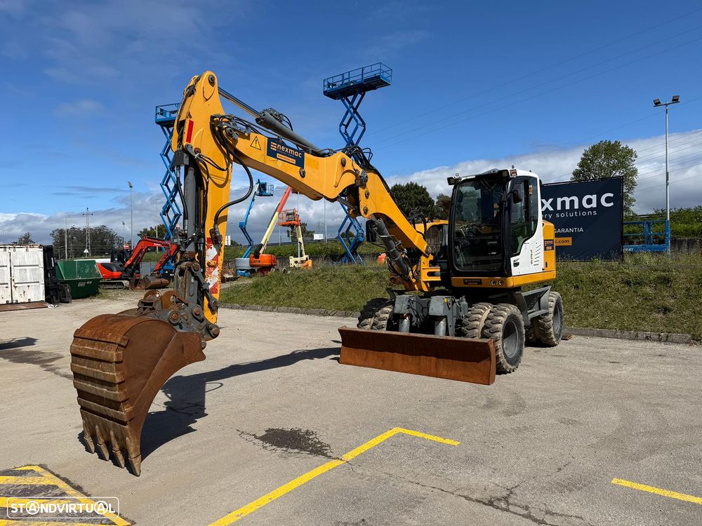 Liebherr A912 - Compact - 1