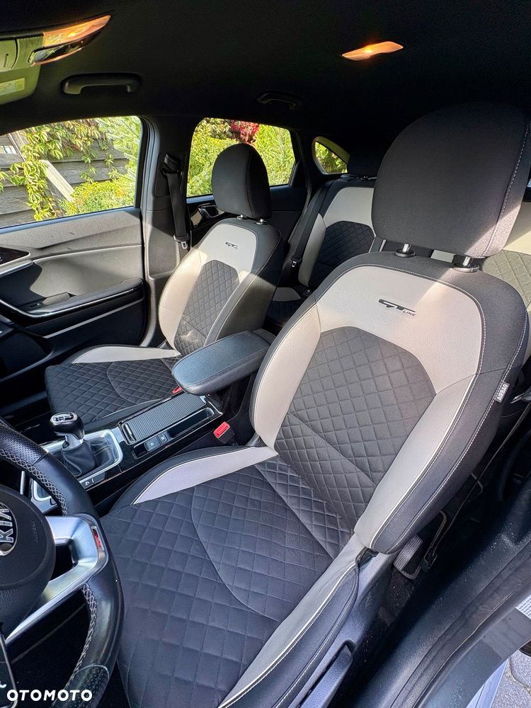 Kia ProCeed 1.4 T-GDI GT Line - 15