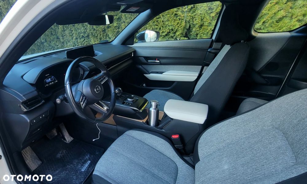 Mazda MX-30 - 10