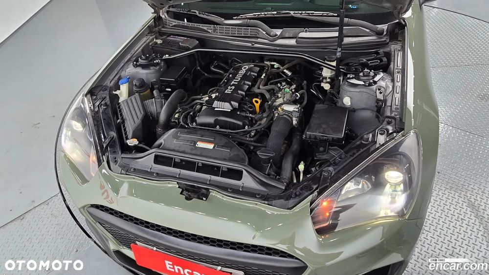 Hyundai Genesis Coupe - 6