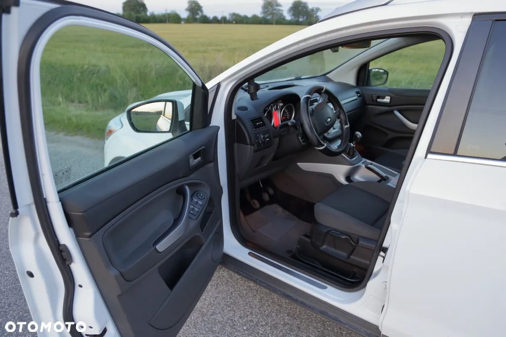 Ford Kuga 2.0 TDCi Individual FWD - 7