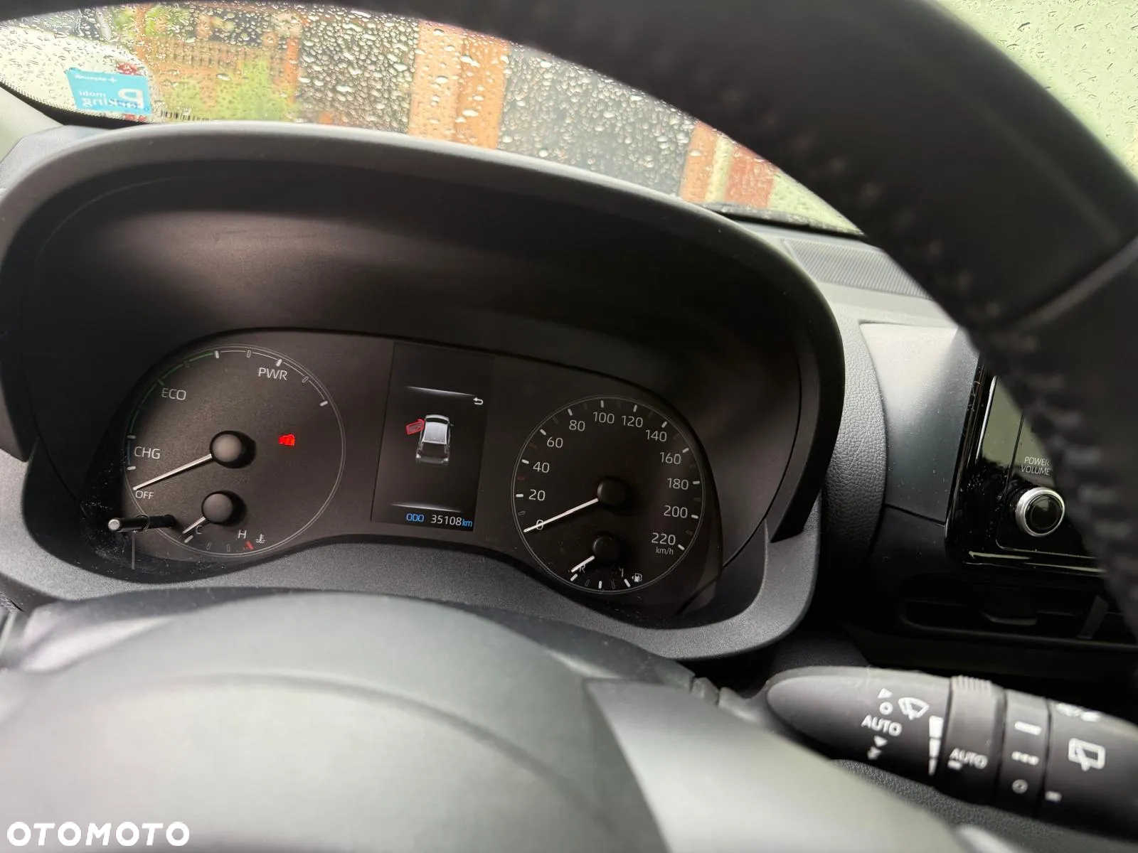 Toyota Yaris - 6
