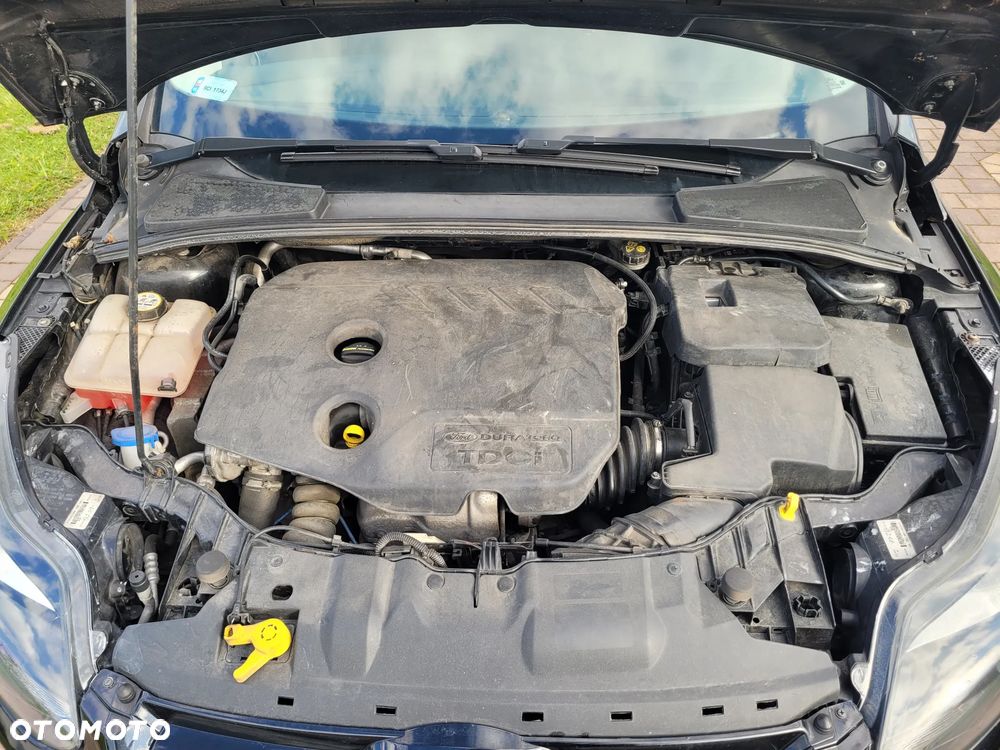 Ford Focus 1.6 TDCi DPF SYNC Edition - 16