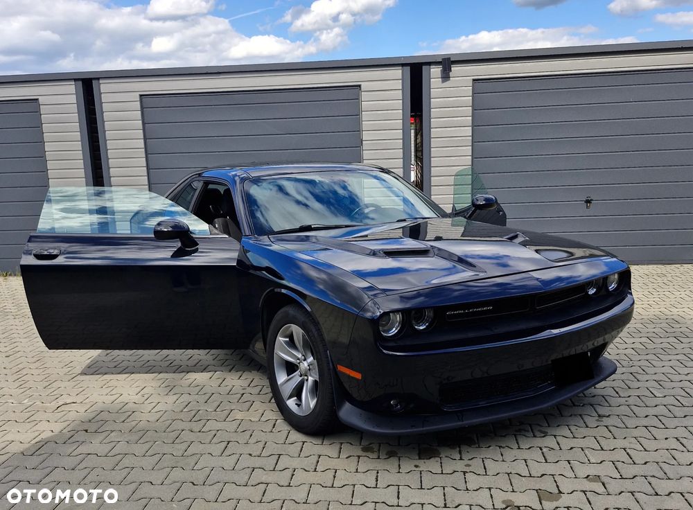 Dodge Challenger - 4