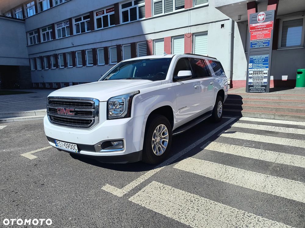 GMC Yukon - 3