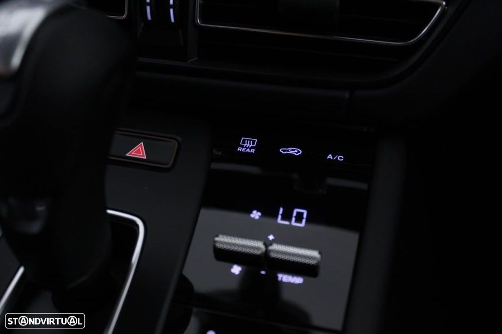 Porsche Macan Standard - 32