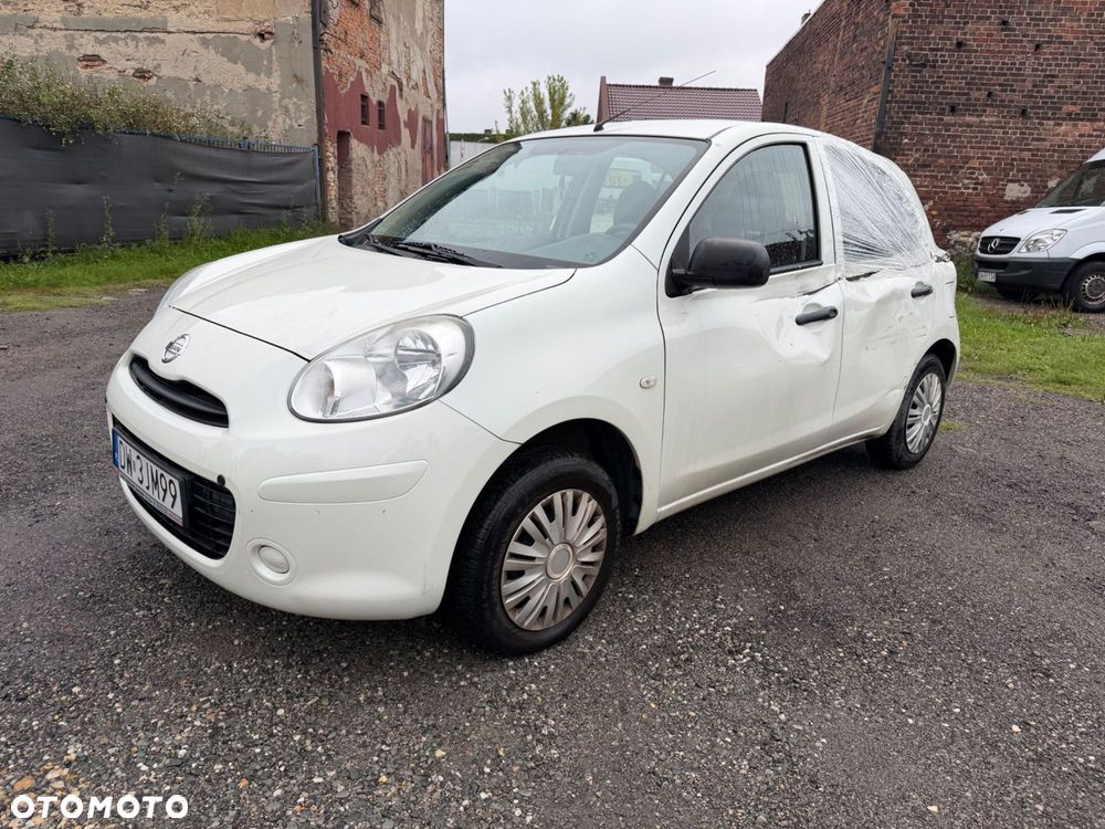 Nissan Micra - 1