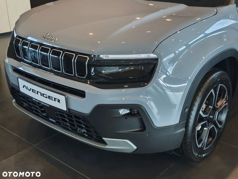 Jeep Avenger 1.2 T3 mHEV Summit FWD eDCT6 - 2