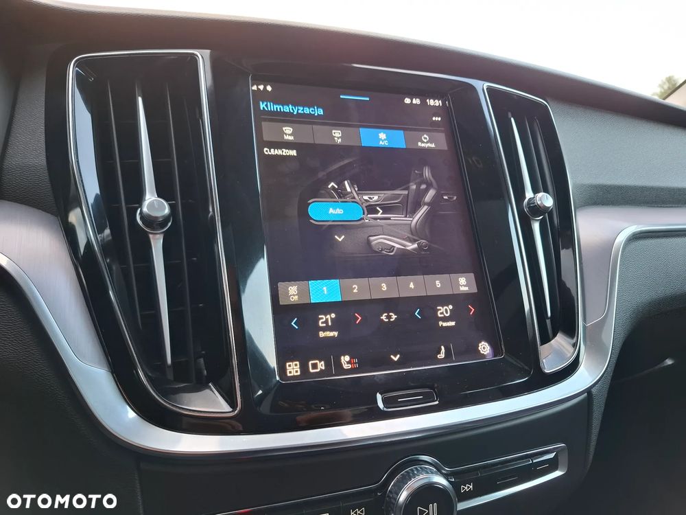 Volvo S60 B5 B AWD Ultimate Dark - 23