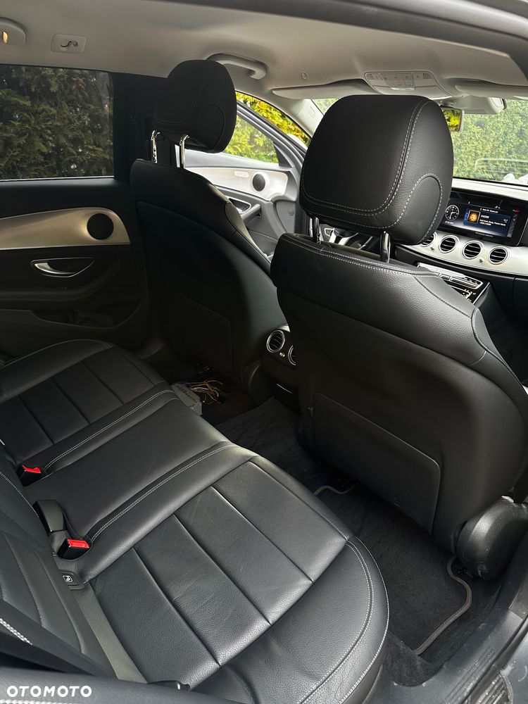 Mercedes-Benz Klasa E 300 d 9G-TRONIC Avantgarde - 18