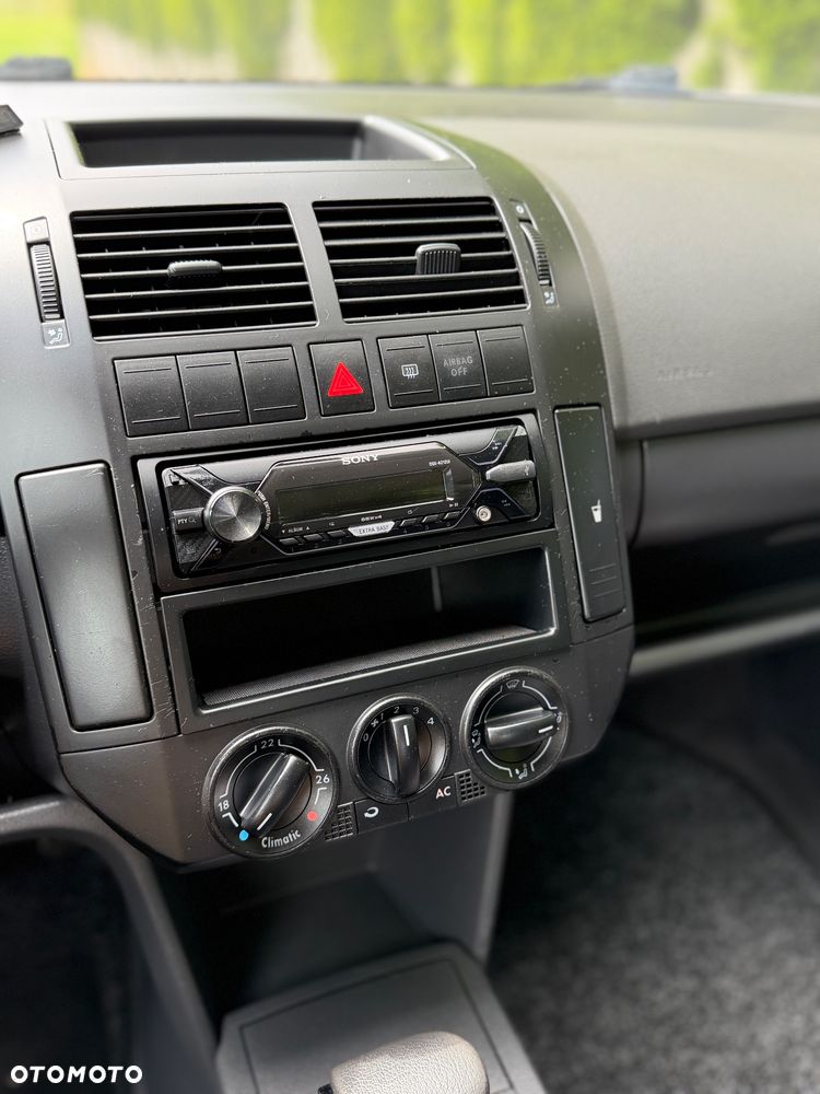 Volkswagen Polo 1.4 Automatik Trendline - 11