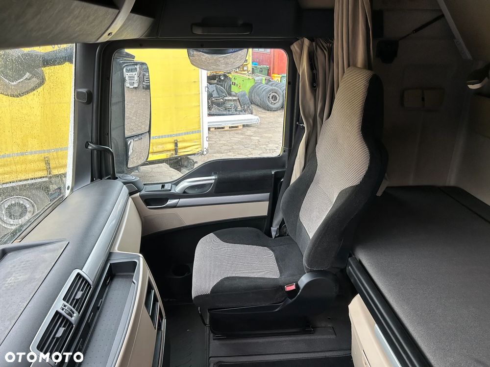 MAN TGX 18.460 KM RETARDER / HYDRAULIKA HYVA / TYLKO 650 TYS. KM PRZEBIEGU / OPONY BUDOWLANE / LODÓWKA / PRODUKCJA 2018 ROK !! - 32