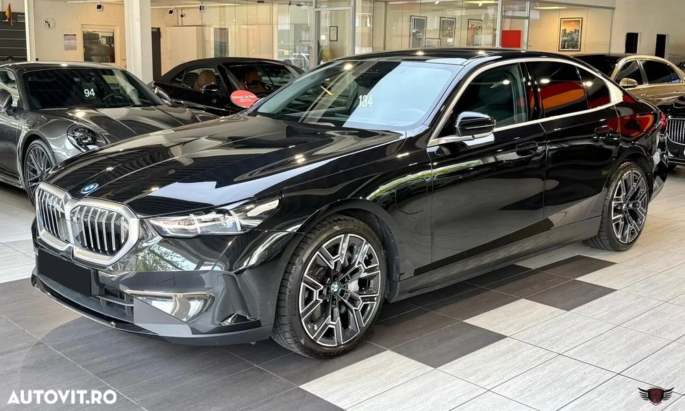 BMW Seria 5 550e xDrive Aut. - 1