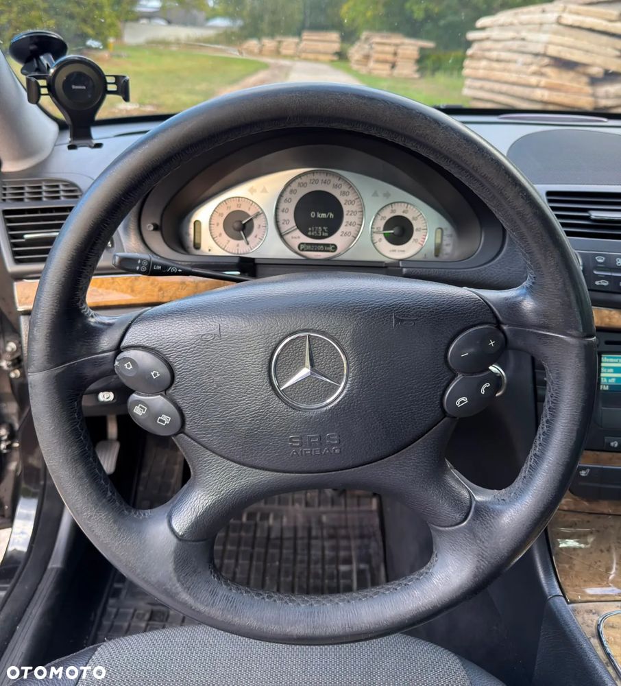 Mercedes-Benz Klasa E - 18