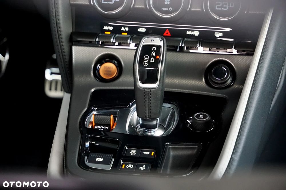 Jaguar F-Type S AWD - 35