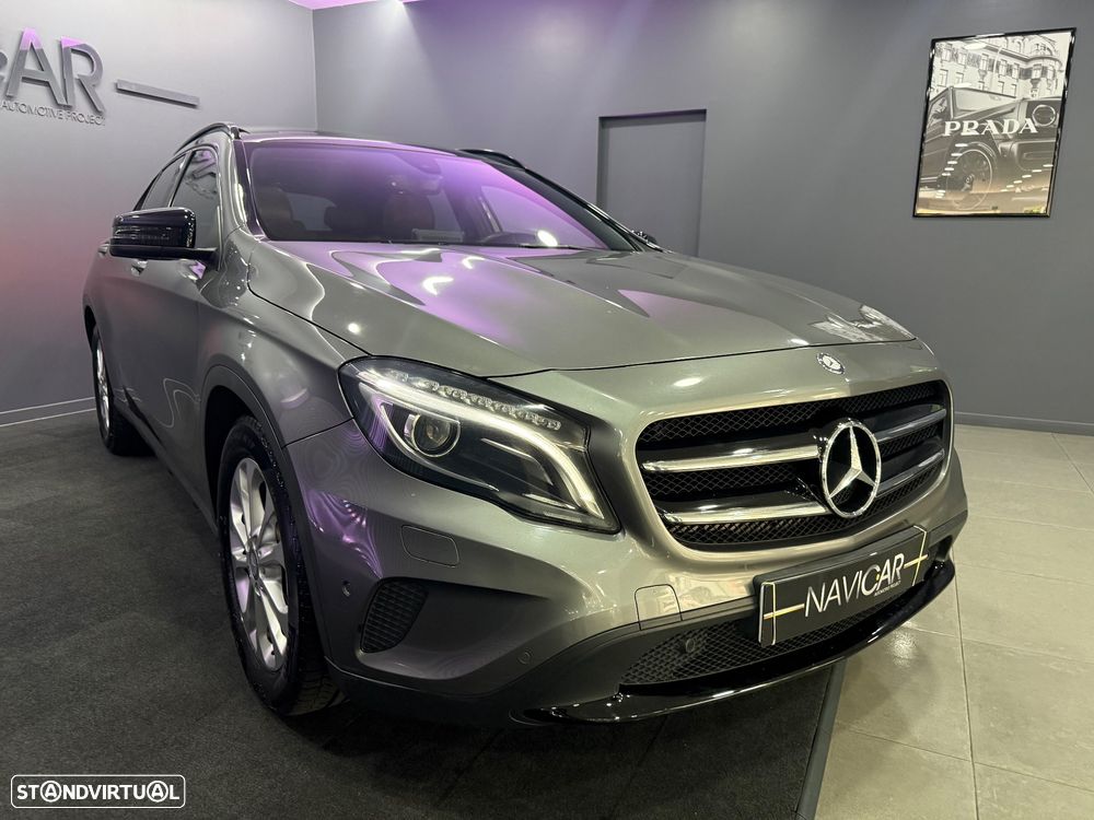 Mercedes-Benz GLA 180 (CDI) d 7G-DCT Urban - 11