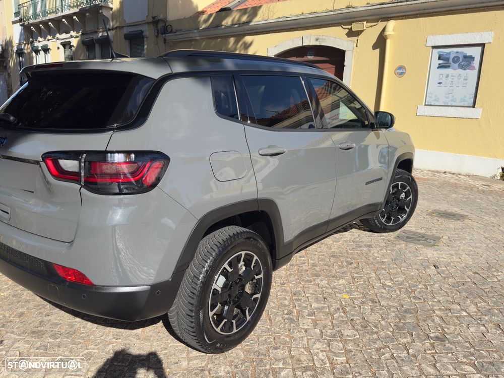 Jeep Compass 1.3 TG Upland - 13