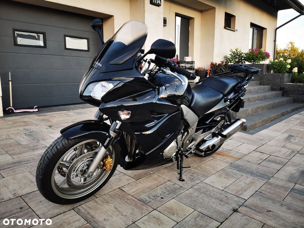Honda CBF - 33