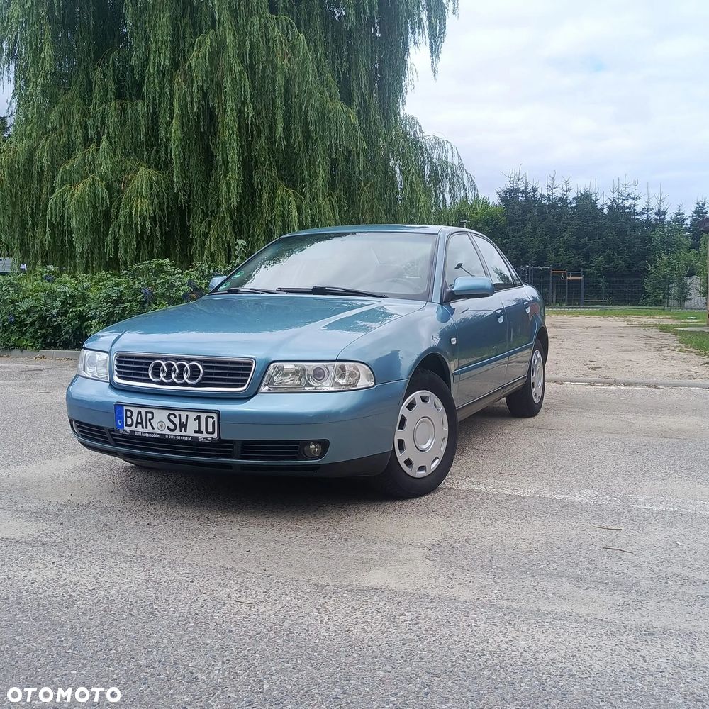 Audi A4 Limousine 1.8 - 9