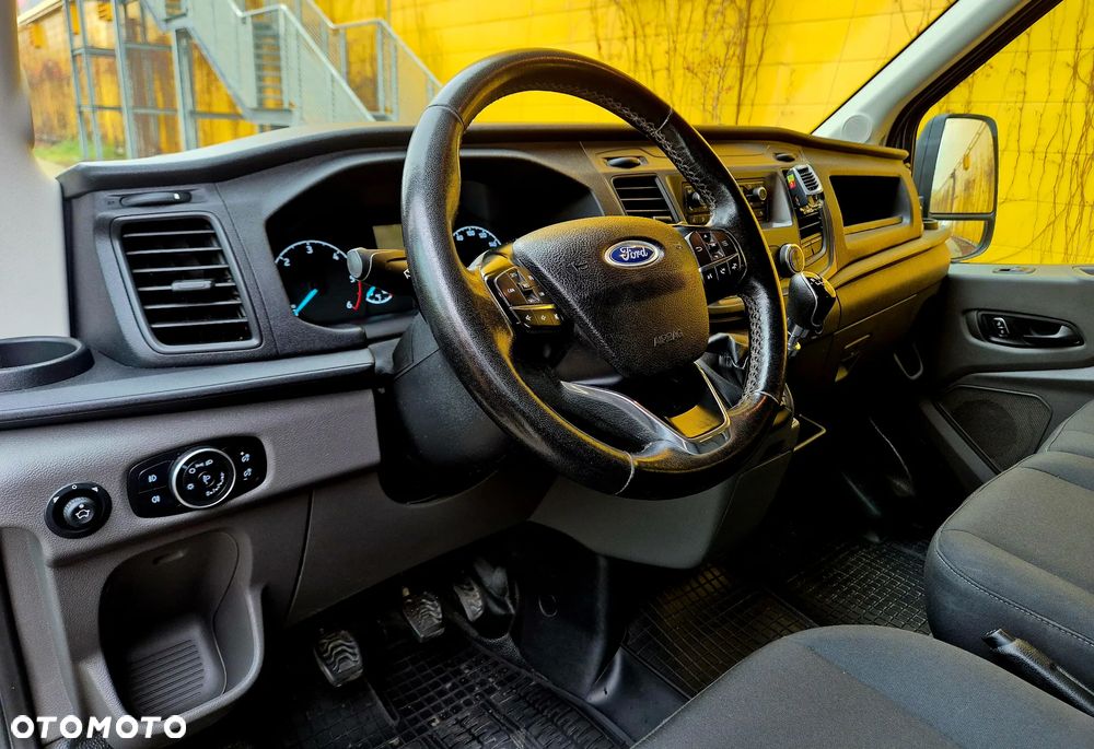 Ford Transit - 21