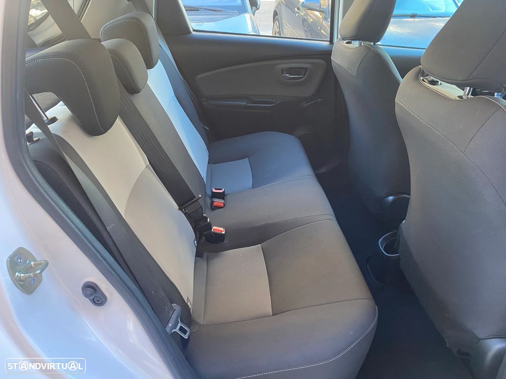 Toyota Yaris 1.0 VVT-i - 29