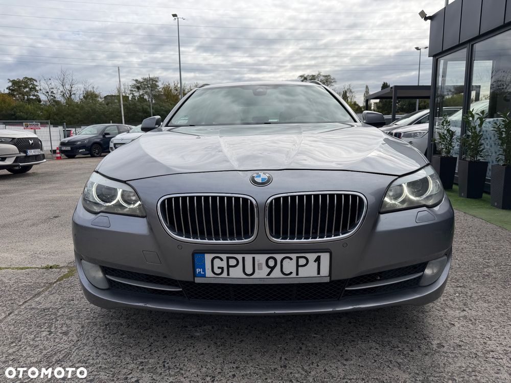 BMW 5 Series 2013 photo 2