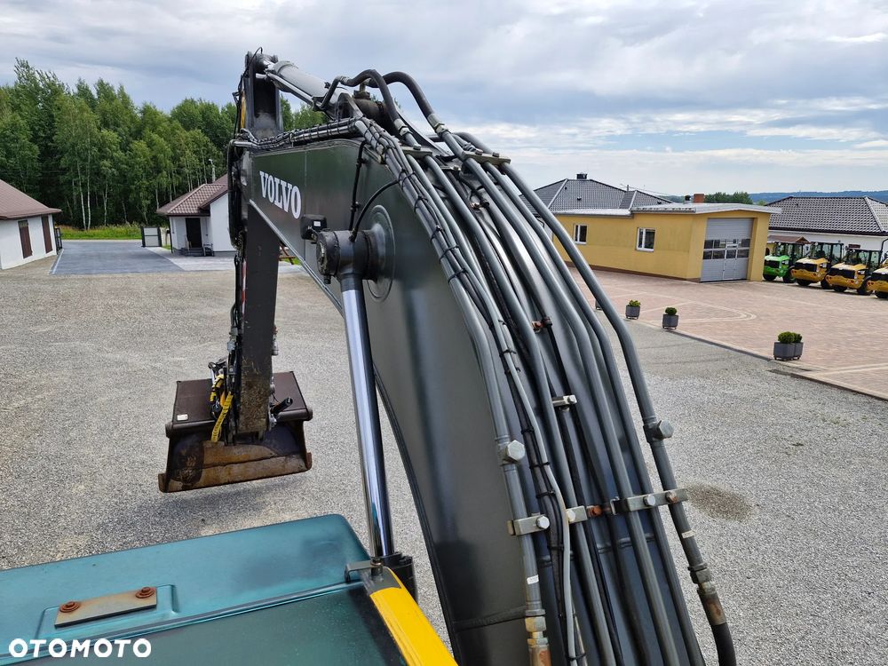 Volvo EC 210 BLC - 19