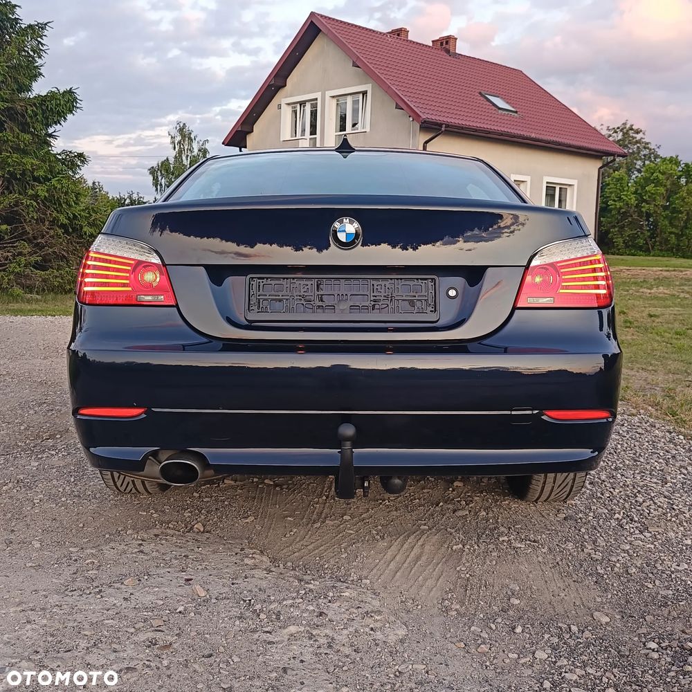 BMW Seria 5 520d Special Edition - 13