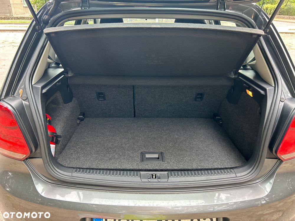 Volkswagen Polo 1.4 16V Comfortline - 13
