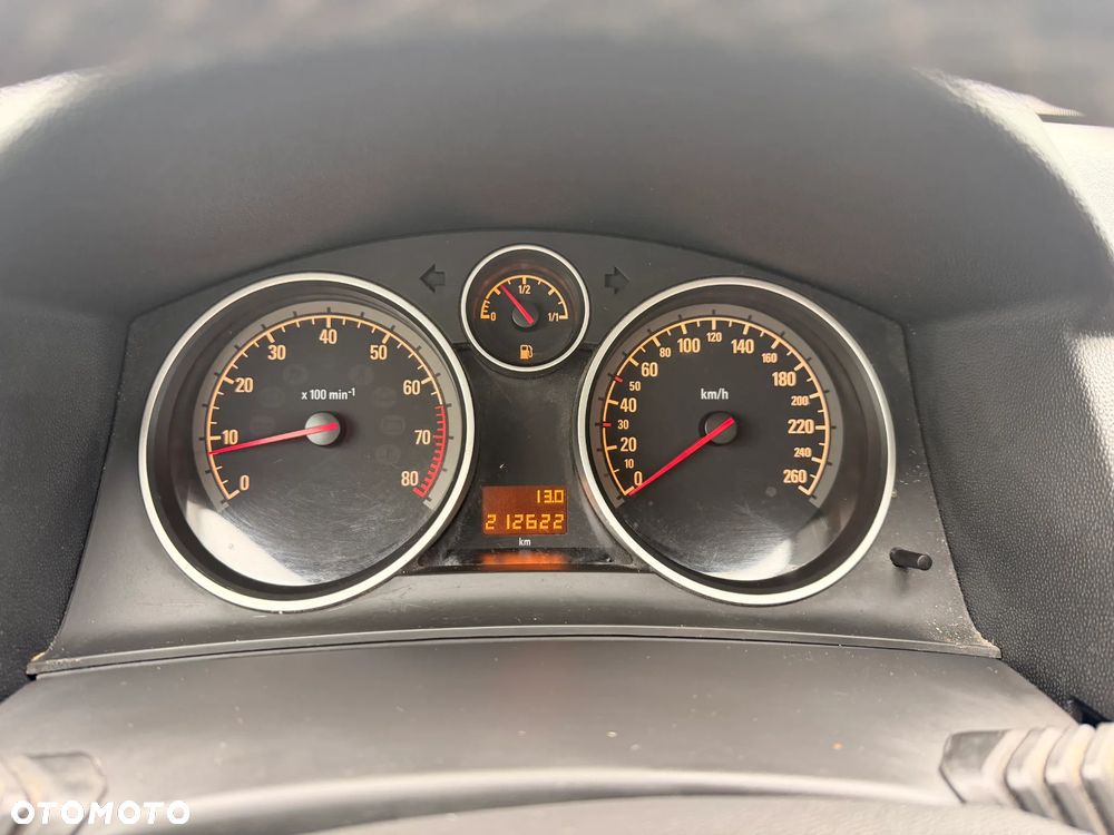 Opel Astra 1.6 Turbo White Edition - 19