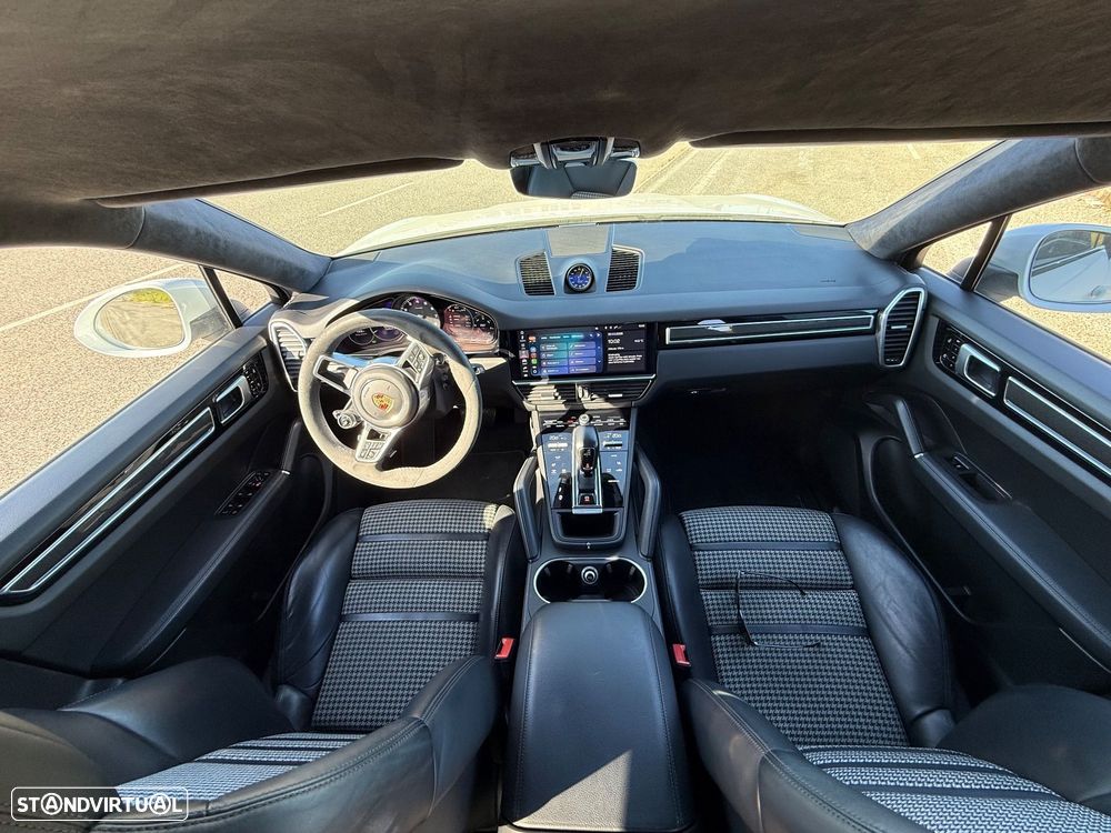 Porsche Cayenne Coupé - 24