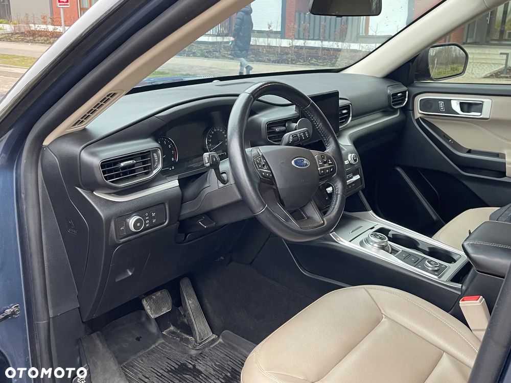Ford Explorer - 9