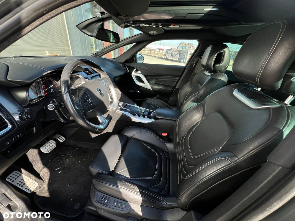 Citroën DS5 Hybrid4 EGS6 SportChic - 11