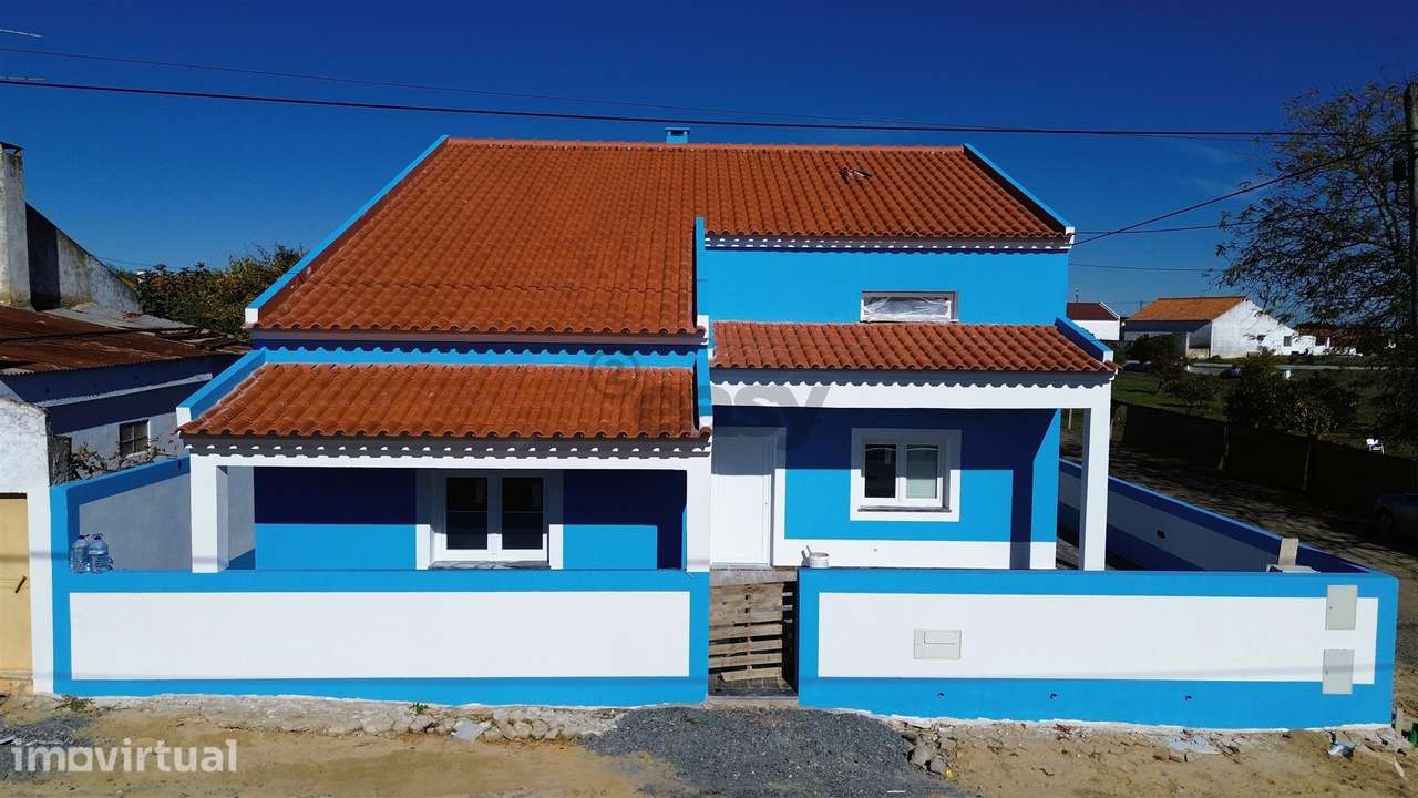 Moradia T2 com Garagem Dupla e Espaço Exterior em Ermidas-Sado - Grande imagem: 2/31