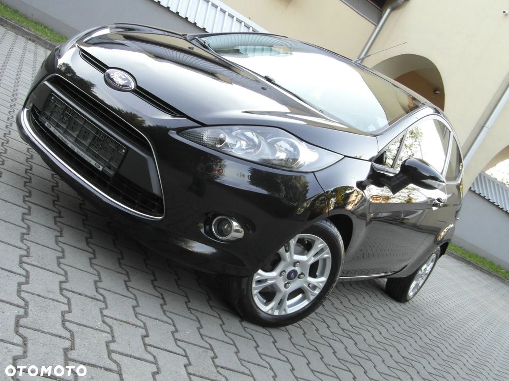 Ford Fiesta 1.25 Champions Edition - 1