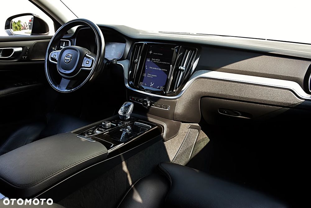 Volvo V60 T6 AWD Recharge Geartronic Inscription Expression - 21