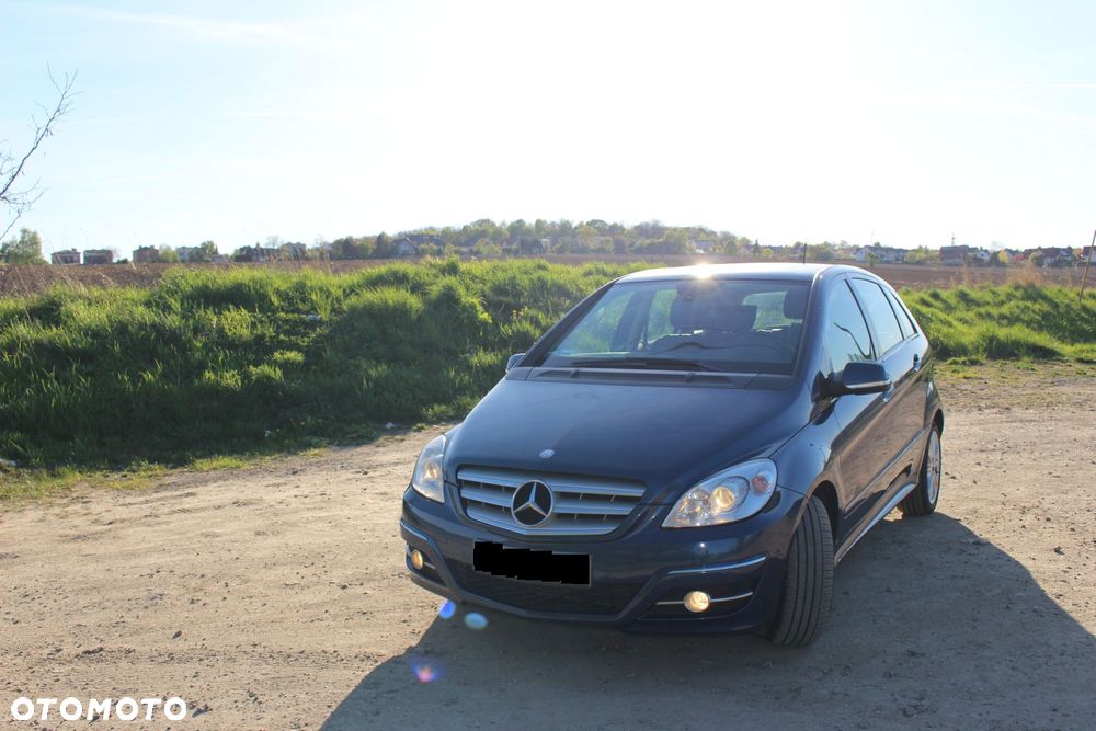 Mercedes-Benz Klasa B 180 CDI DPF Special Edition - 1