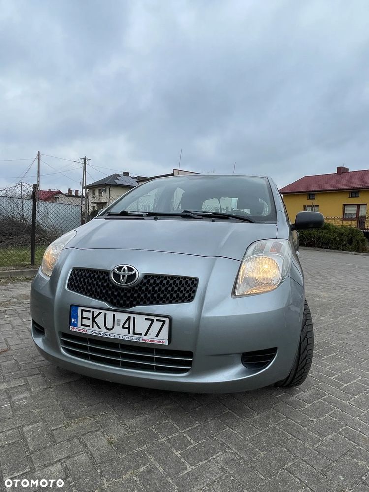 Toyota Yaris 1.3 Terra - 2