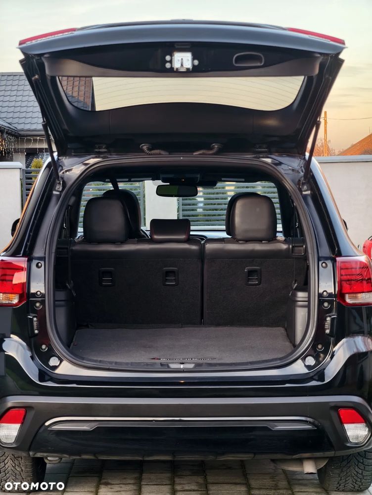 Mitsubishi Outlander 2.4 4WD CVT Intense - 6