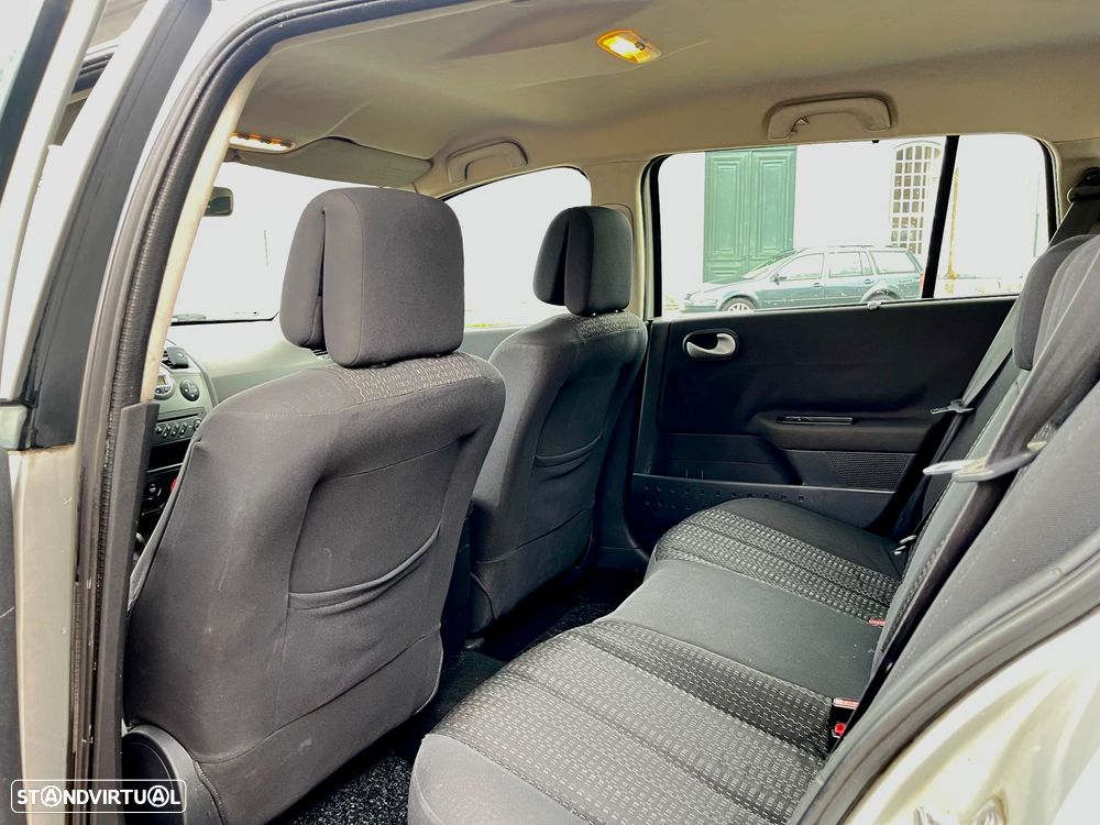 Renault Mégane Break 1.5 dCi Dynamique - 18