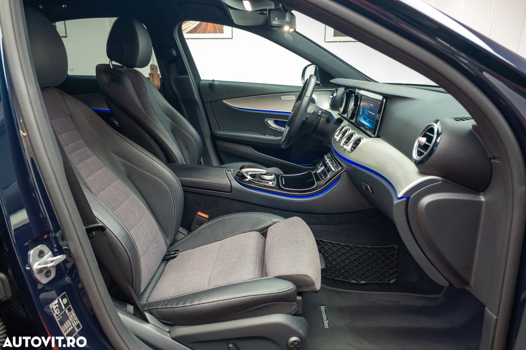 Mercedes-Benz E - 31