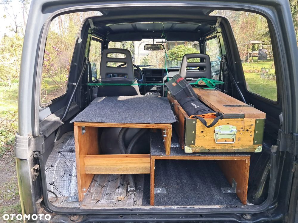 Suzuki Samurai 1.3 JX Canvas Top - 18