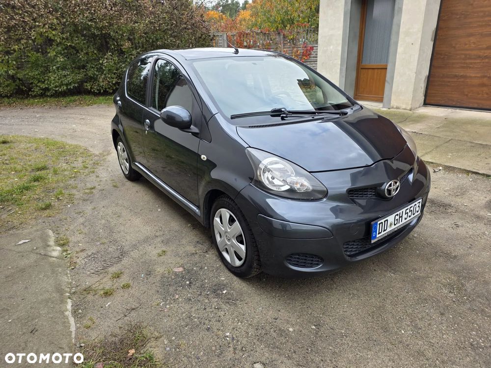 Toyota Aygo Black - 2
