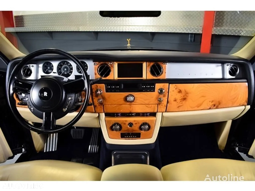 Rolls-Royce Phantom - 18