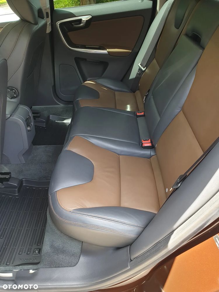 Volvo XC 60 T6 AWD Summum - 17