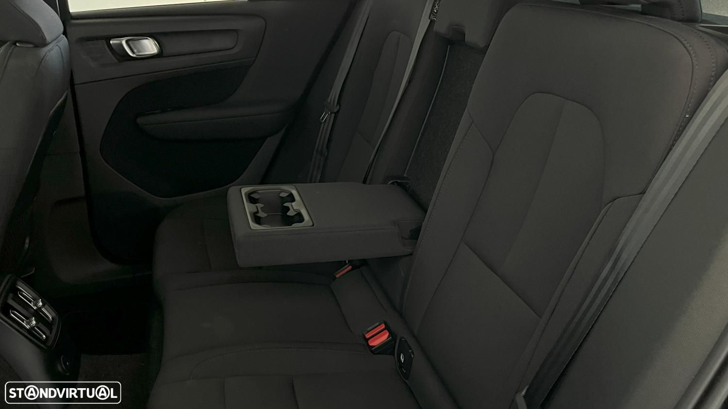Volvo XC 40 1.5 T5 PHEV Momentum Plus - 21