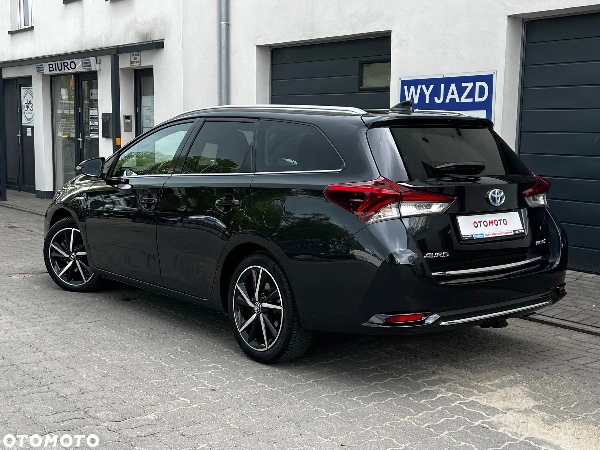 Toyota Auris 1.8 VVT-i Hybrid Automatik Touring Sports Edition S+ - 2