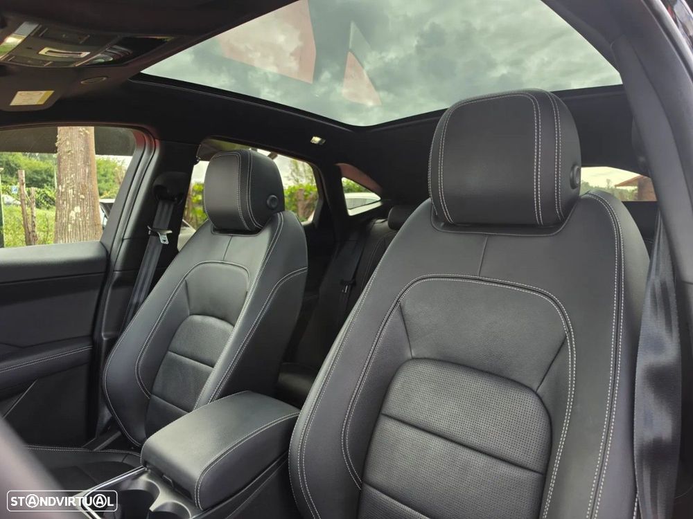 Jaguar E-Pace - 10