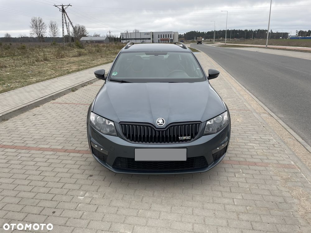Skoda Octavia 2.0 TDI SCR RS DSG - 2